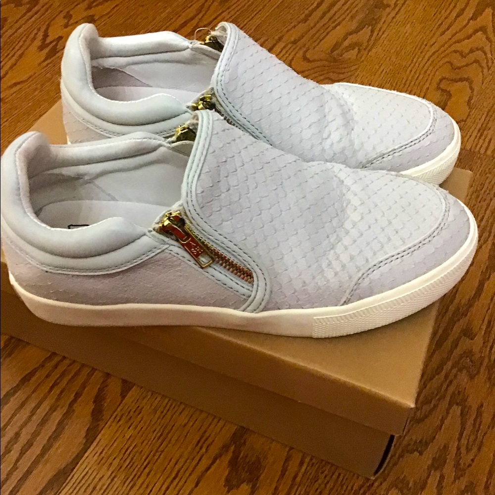 Ash Sneakers